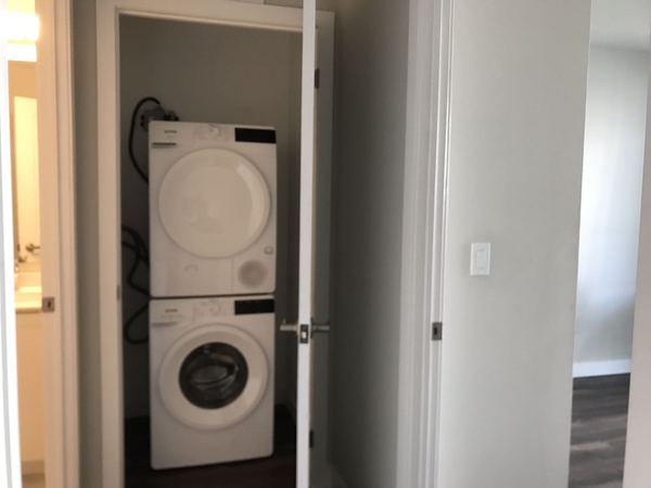 washer and dryer.jpg